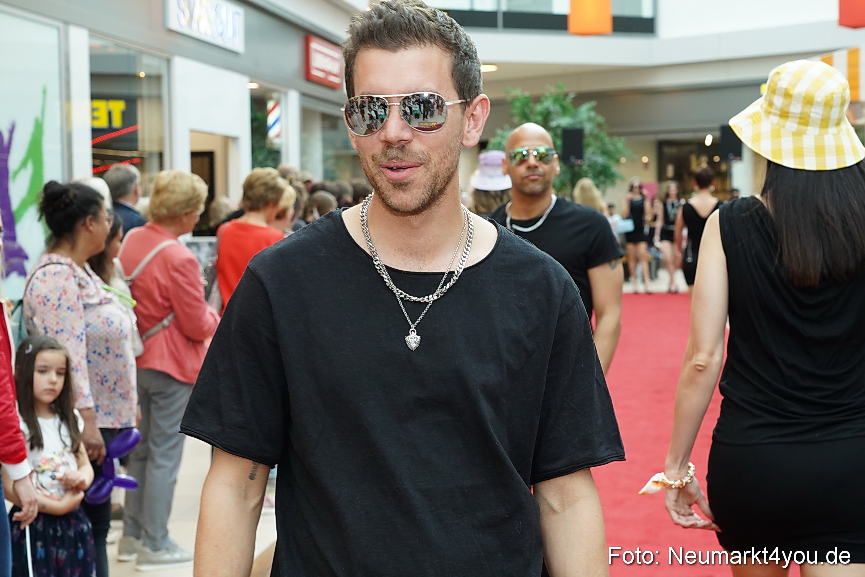 Modenschau Neuer Markt Nacht der Sinne 2022 0008