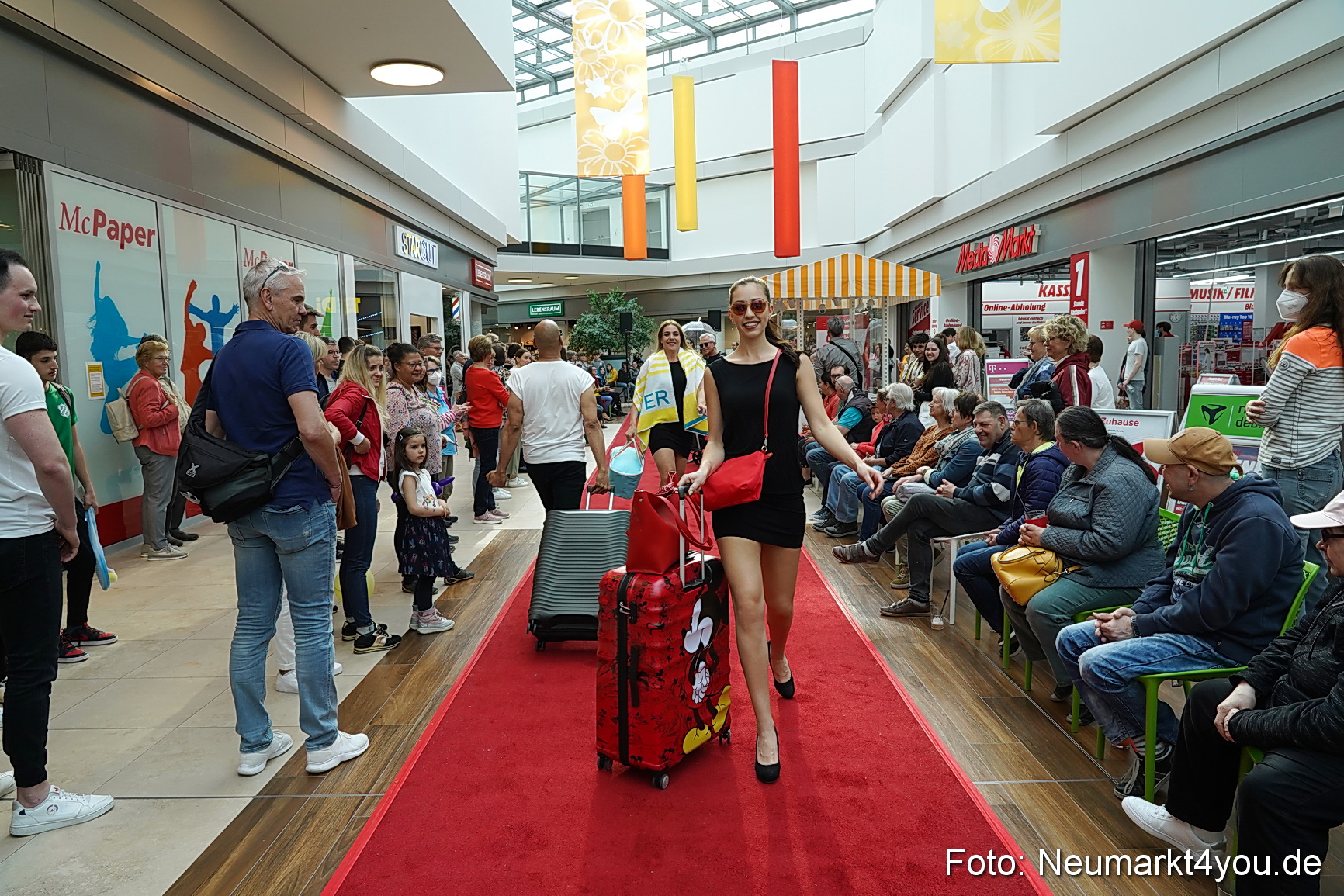 Modenschau Neuer Markt Nacht der Sinne 2022 0016