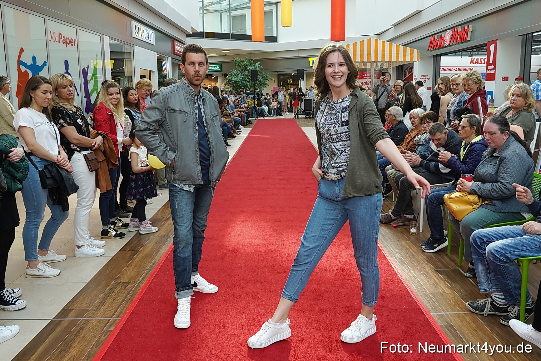 Modenschau Neuer Markt Nacht der Sinne 2022 0019