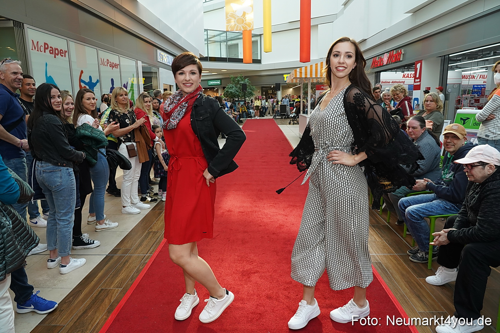 Modenschau Neuer Markt Nacht der Sinne 2022 0021