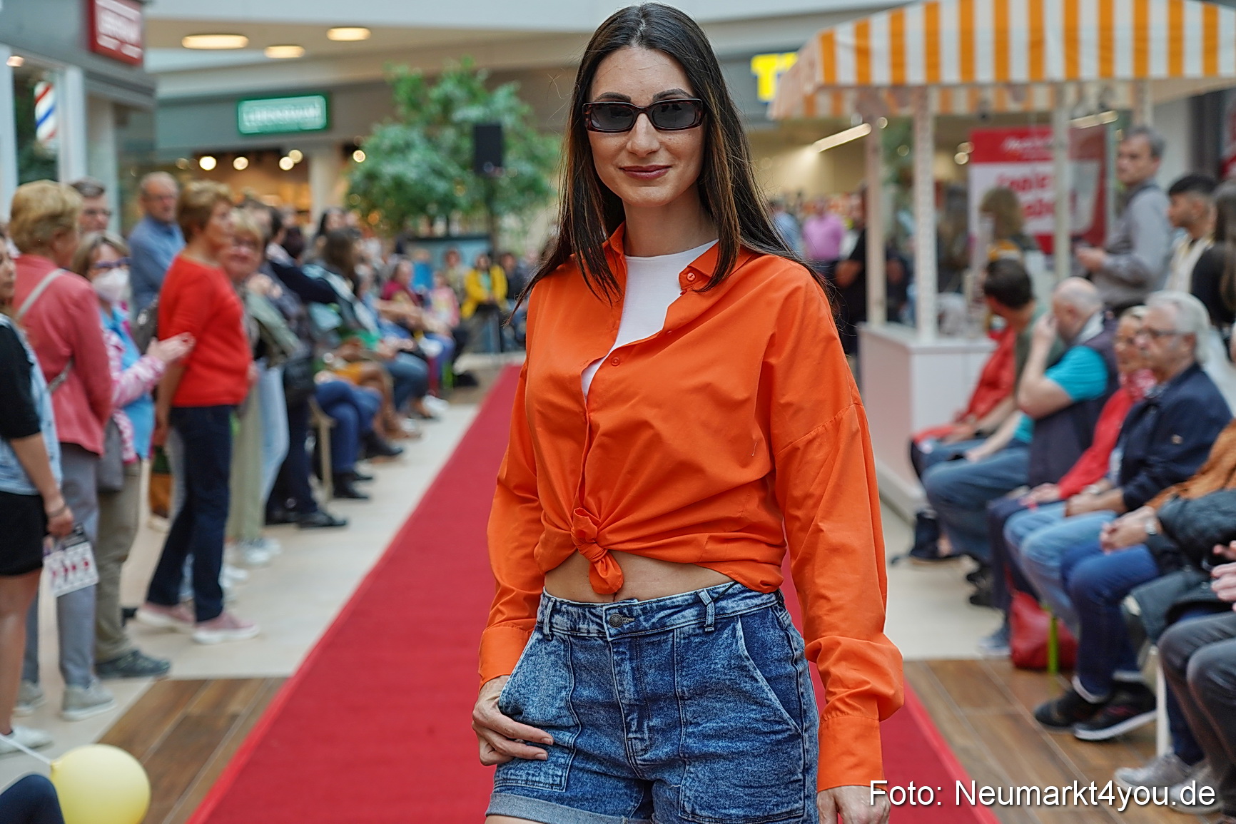 Modenschau Neuer Markt Nacht der Sinne 2022 0038