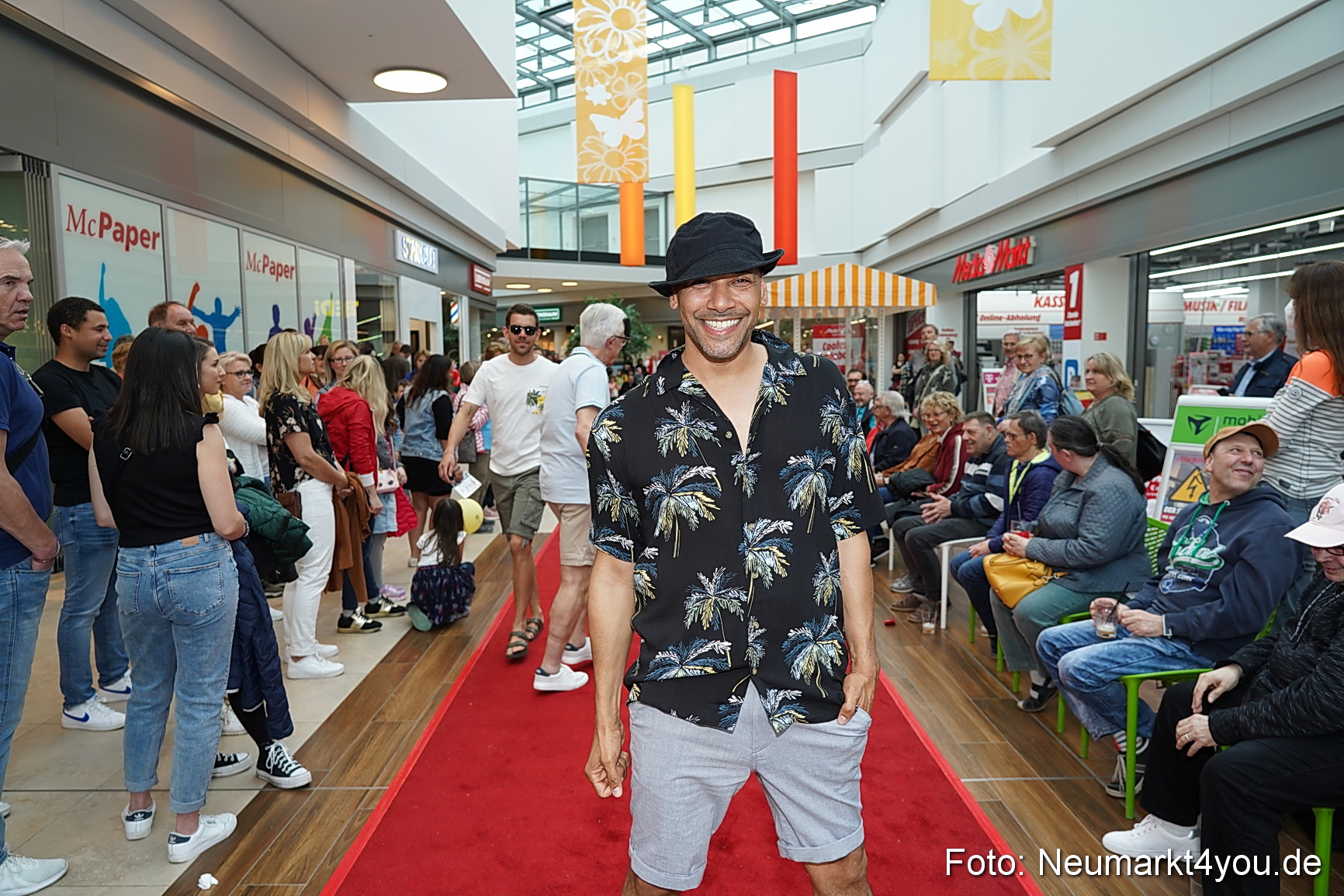 Modenschau Neuer Markt Nacht der Sinne 2022 0040