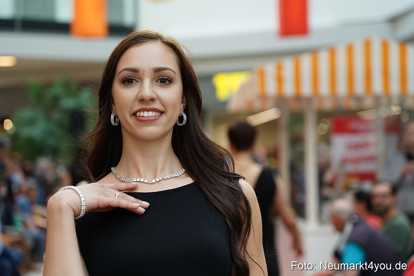 Modenschau Neuer Markt Nacht der Sinne 2022 0050