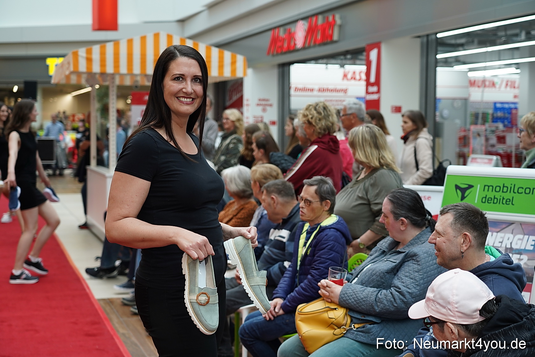 Modenschau Neuer Markt Nacht der Sinne 2022 0051