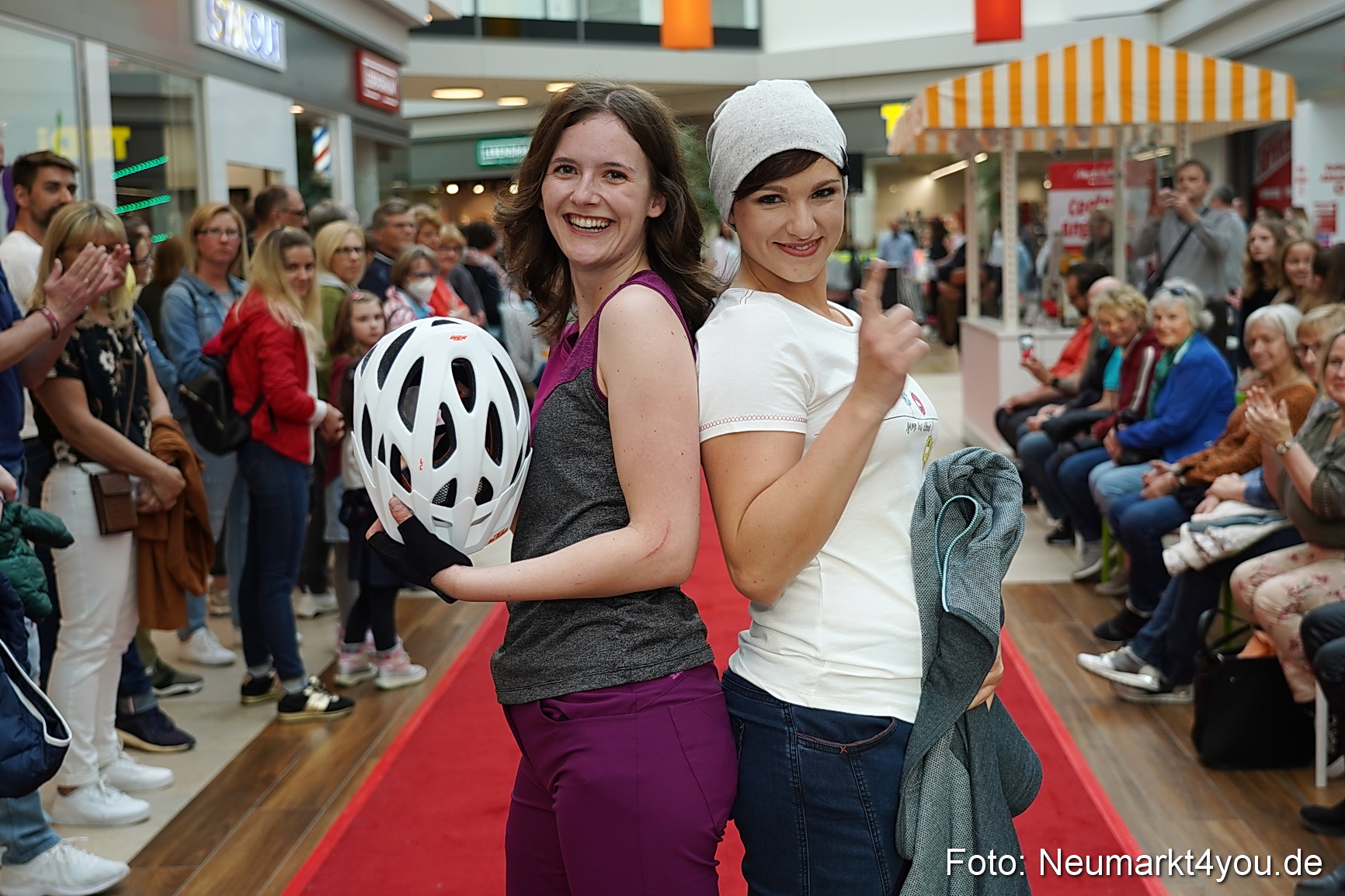 Modenschau Neuer Markt Nacht der Sinne 2022 0057