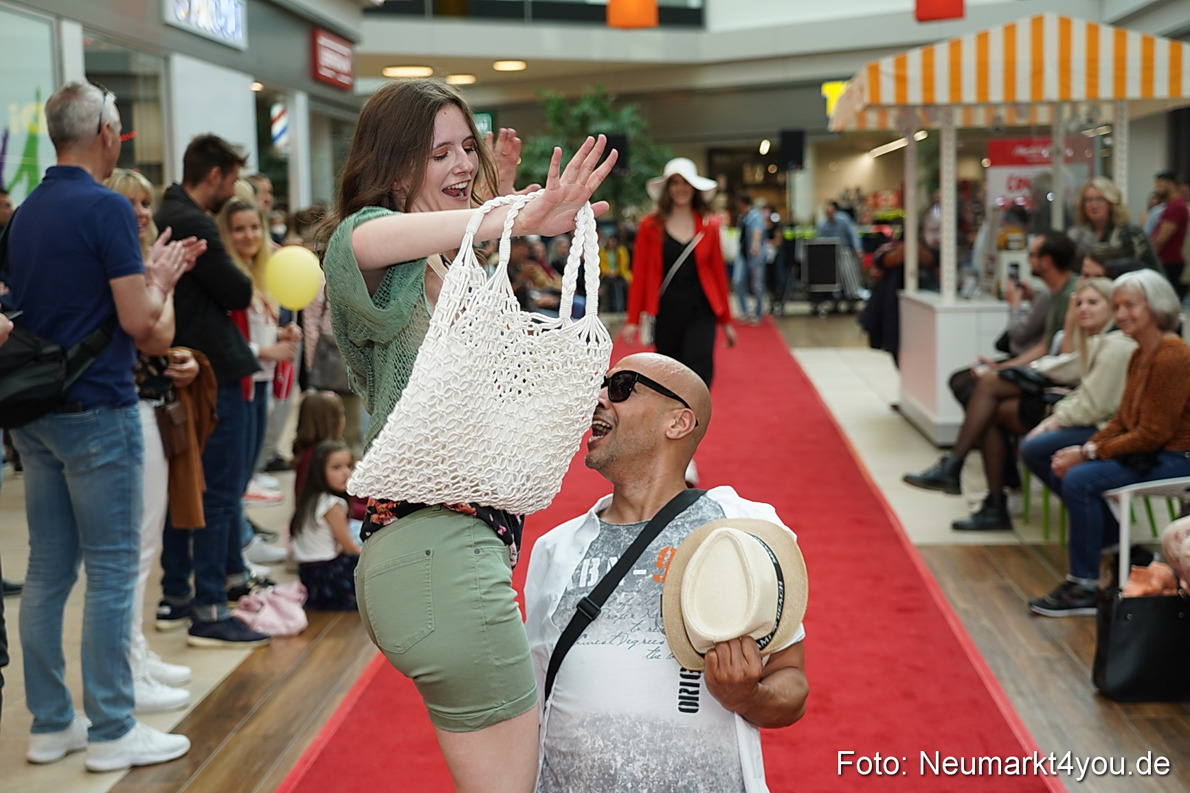 Modenschau Neuer Markt Nacht der Sinne 2022 0082