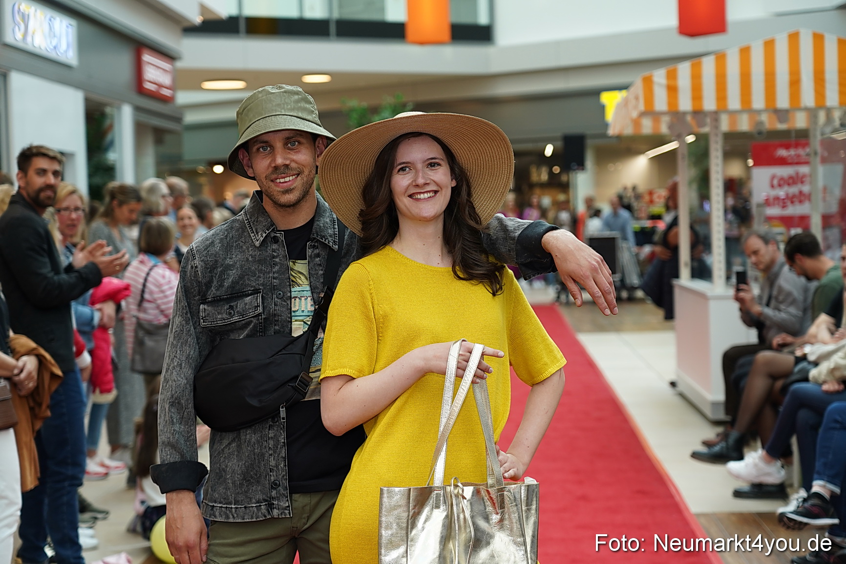 Modenschau Neuer Markt Nacht der Sinne 2022 0093