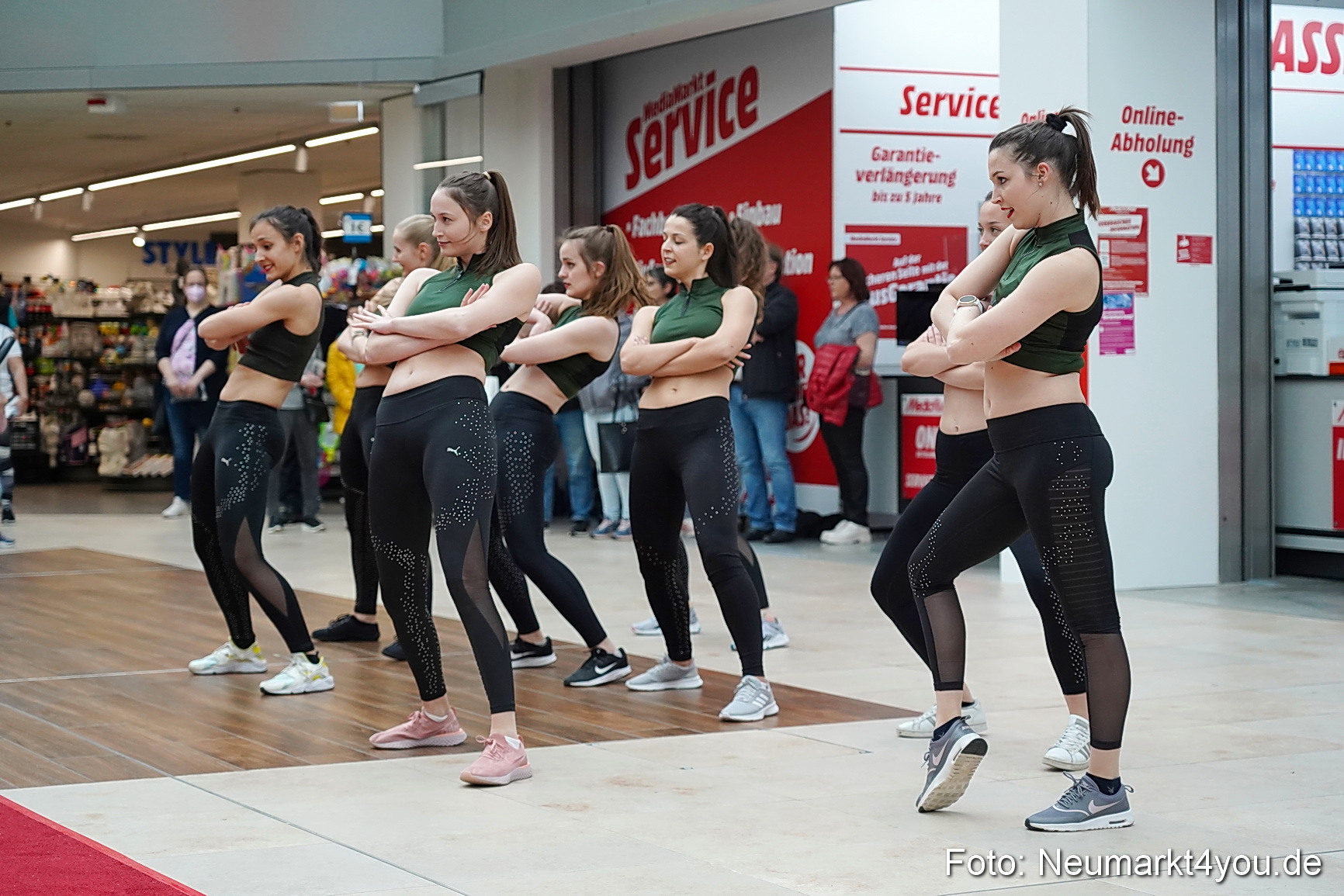 Modenschau Neuer Markt Nacht der Sinne 2022 0098