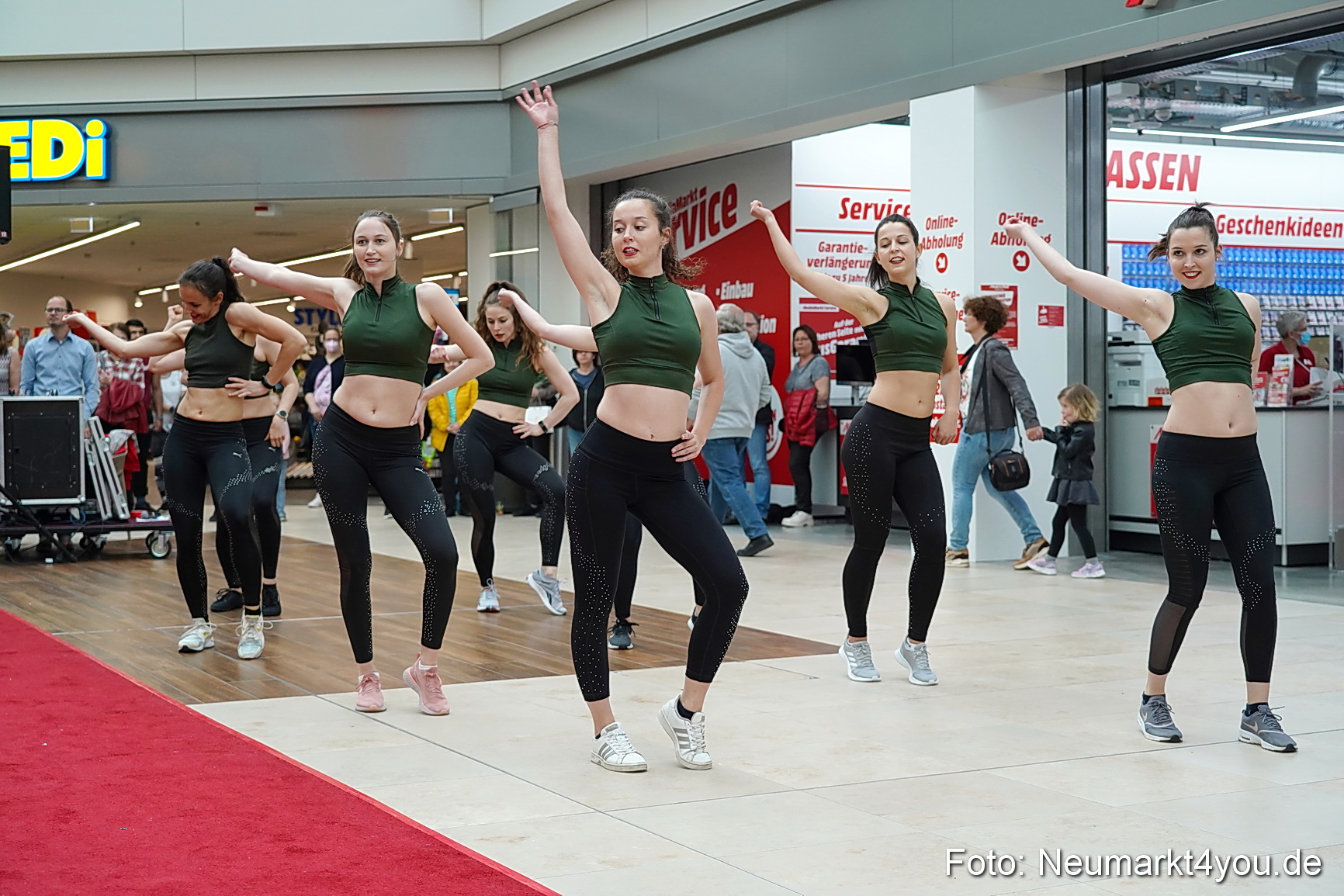 Modenschau Neuer Markt Nacht der Sinne 2022 0099