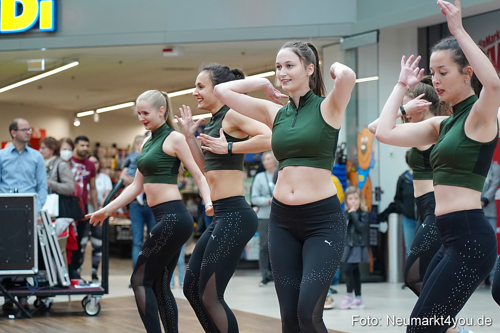 Modenschau Neuer Markt Nacht der Sinne 2022 0101