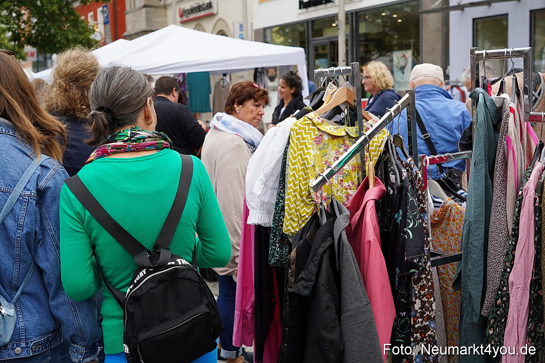 Altstadtflohmarkt Neumarkt 2023 0013