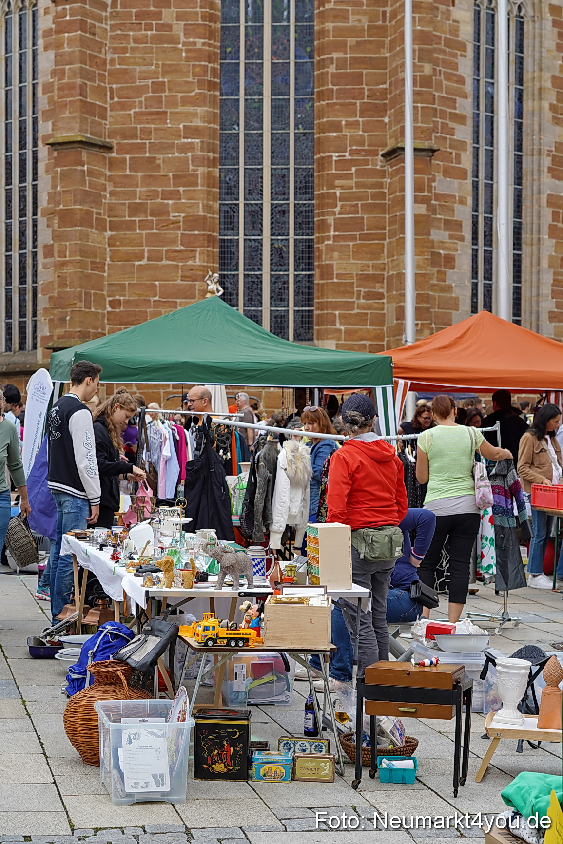 Altstadtflohmarkt Neumarkt 2023 0042