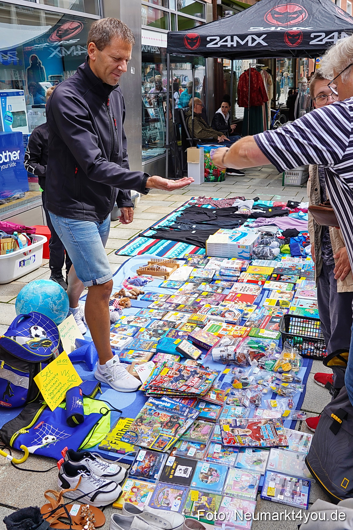 Altstadtflohmarkt Neumarkt 2023 0050