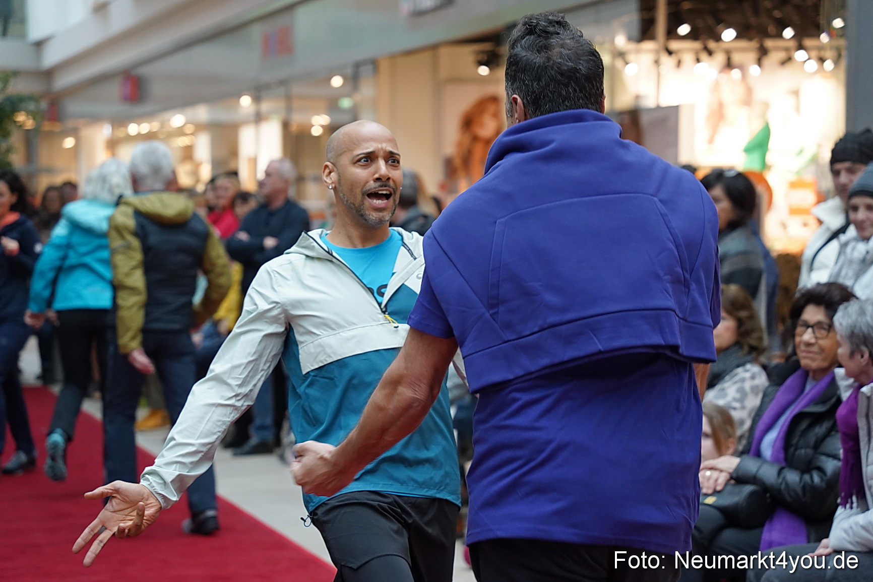 Modenschau Fruehjahr 2023 NeuerMarkt 0050