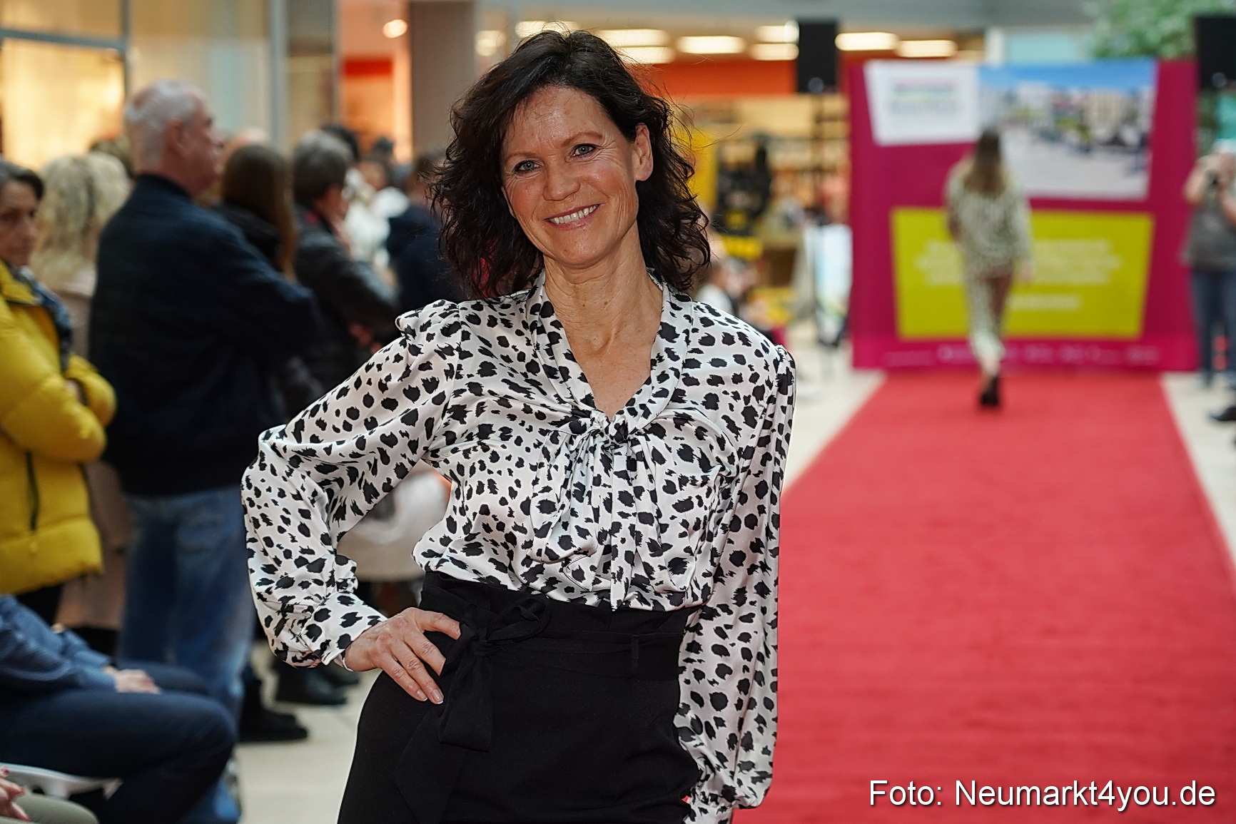 Modenschau Fruehjahr 2023 NeuerMarkt 0076