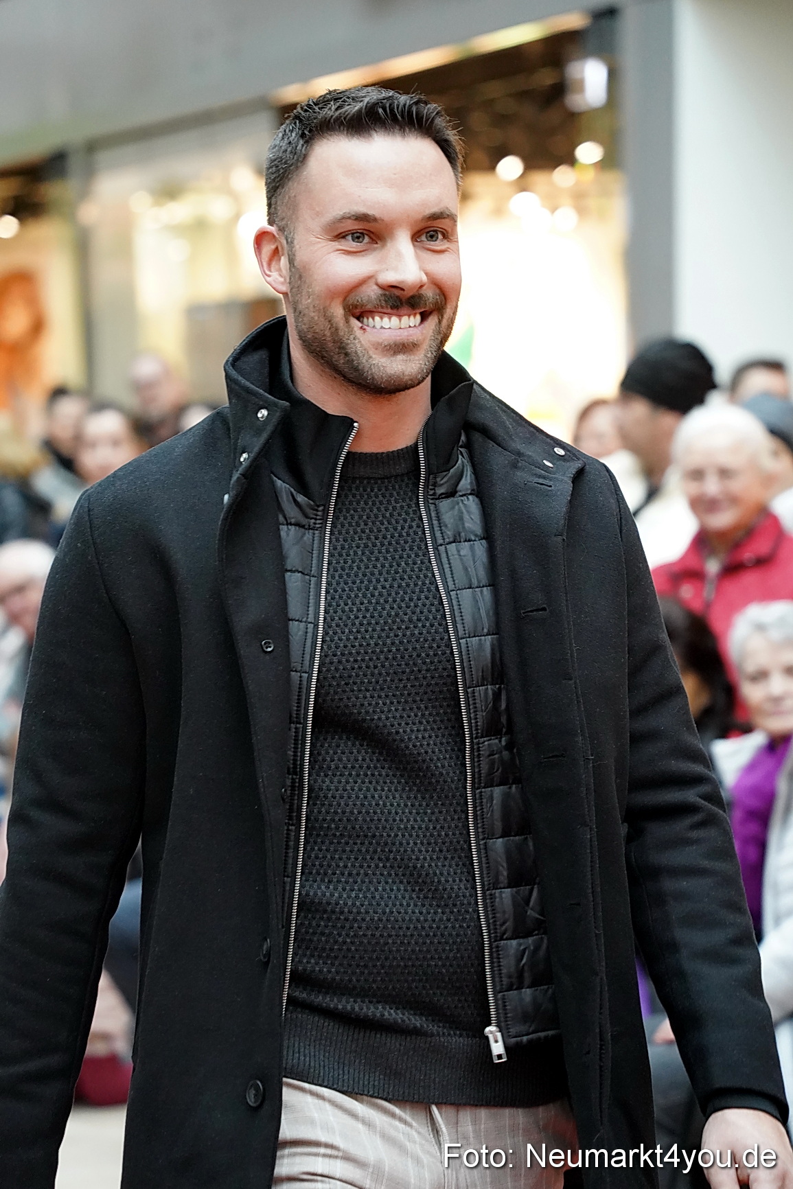 Modenschau Fruehjahr 2023 NeuerMarkt 0078