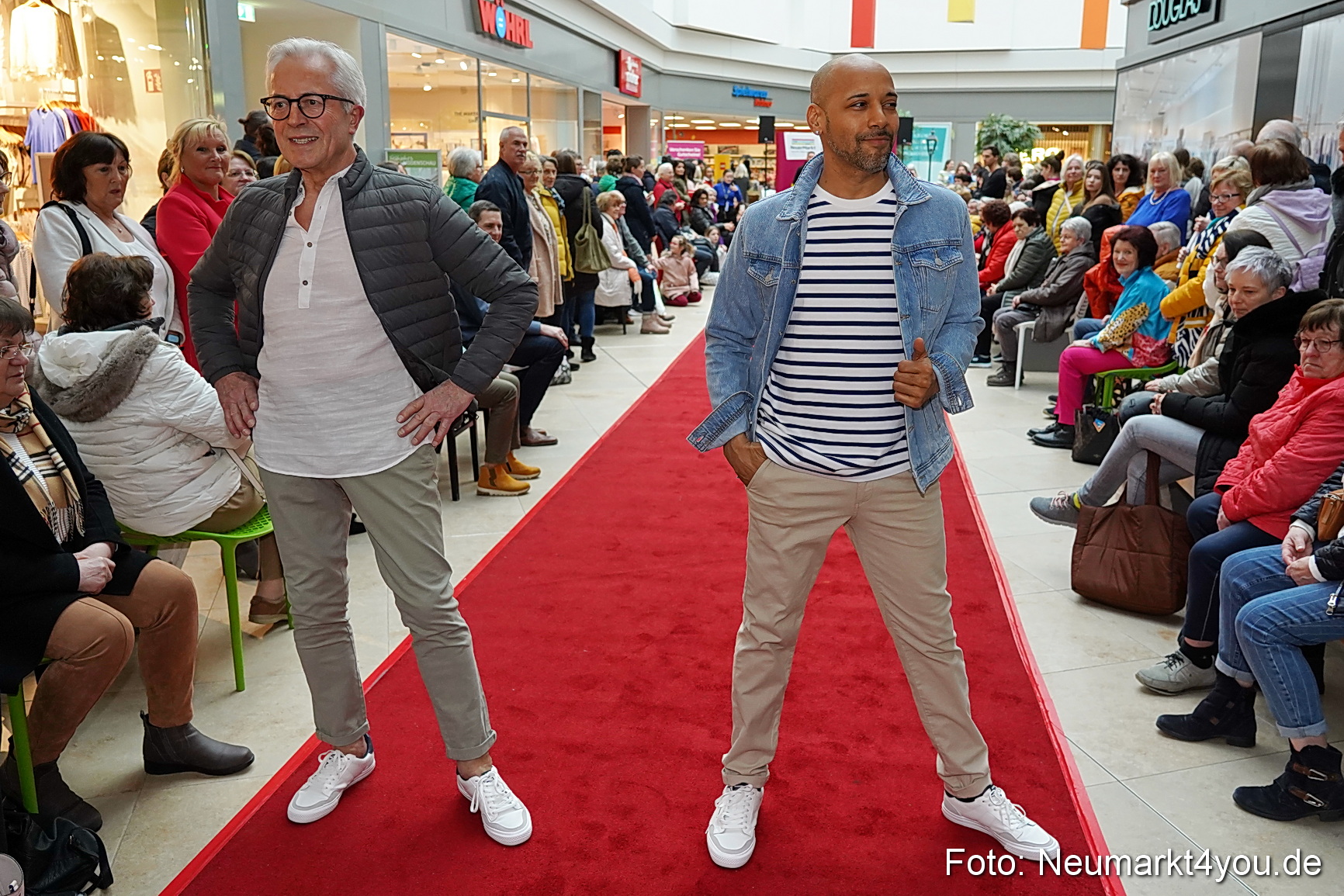 Modenschau Fruehjahr 2023 NeuerMarkt 0082