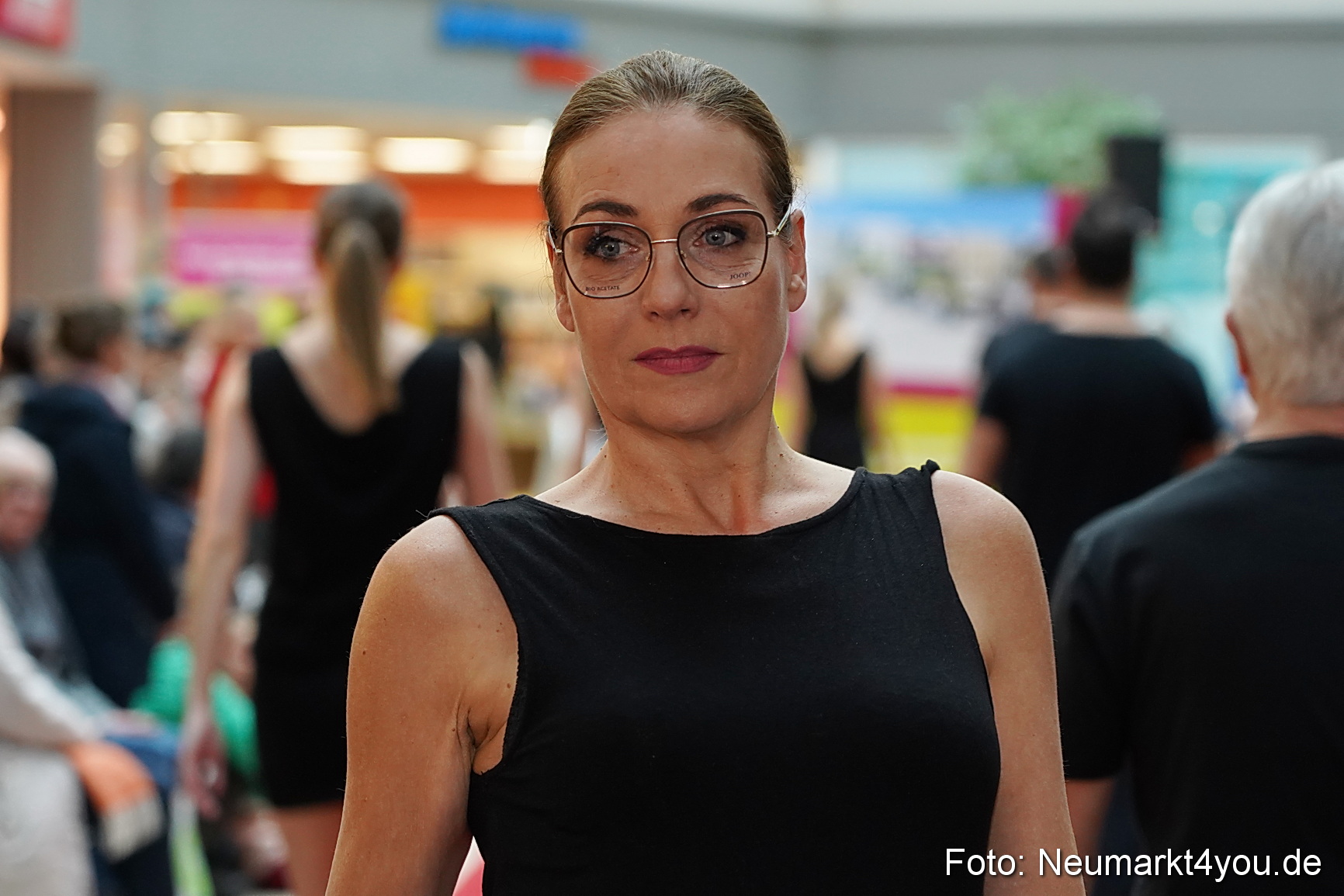 Modenschau Fruehjahr 2023 NeuerMarkt 0108