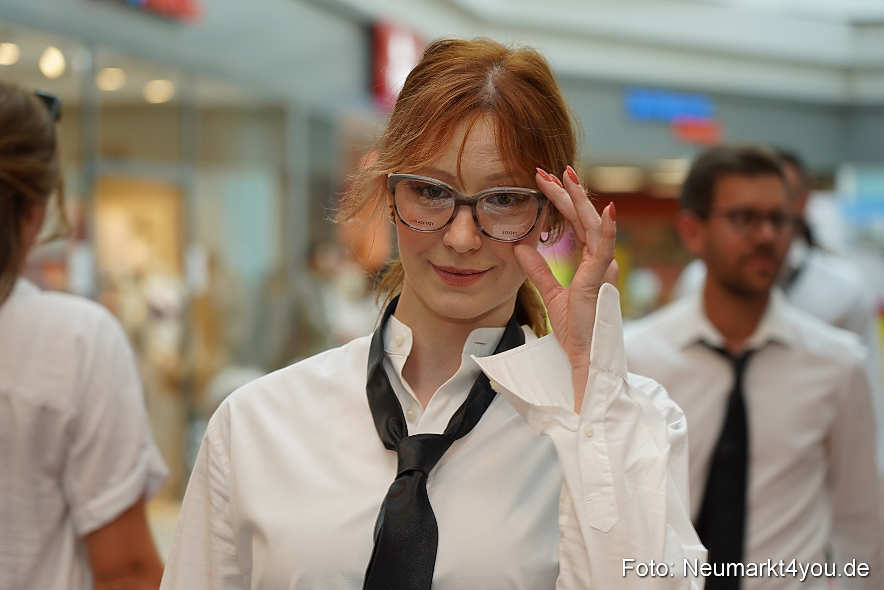 Herbst Modenschau Neuer Markt 2023 0078