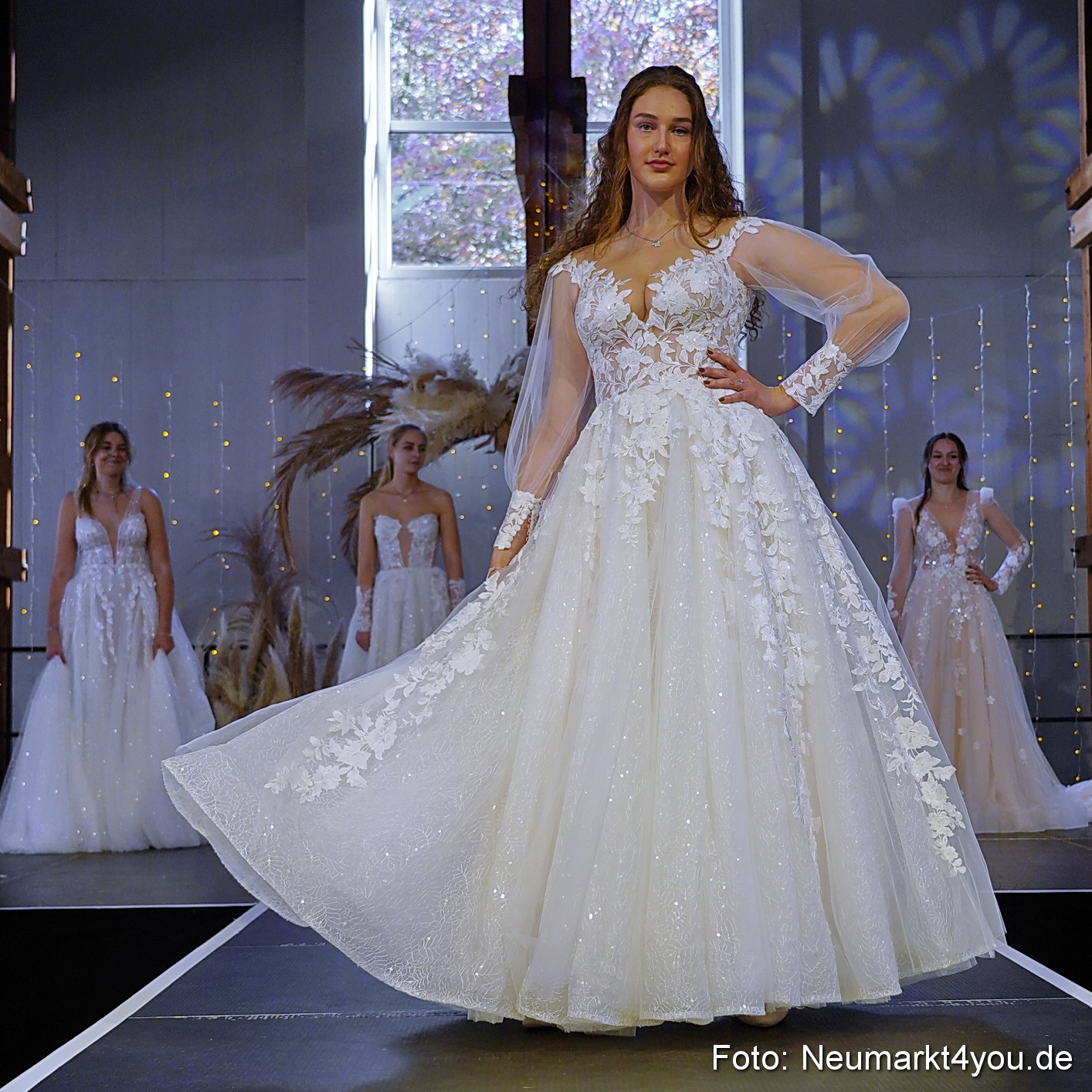 Neumarkt liebt Modenschau 2023 0004