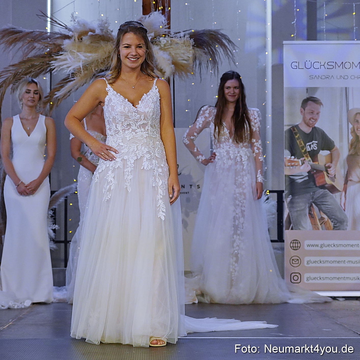 Neumarkt liebt Modenschau 2023 0042