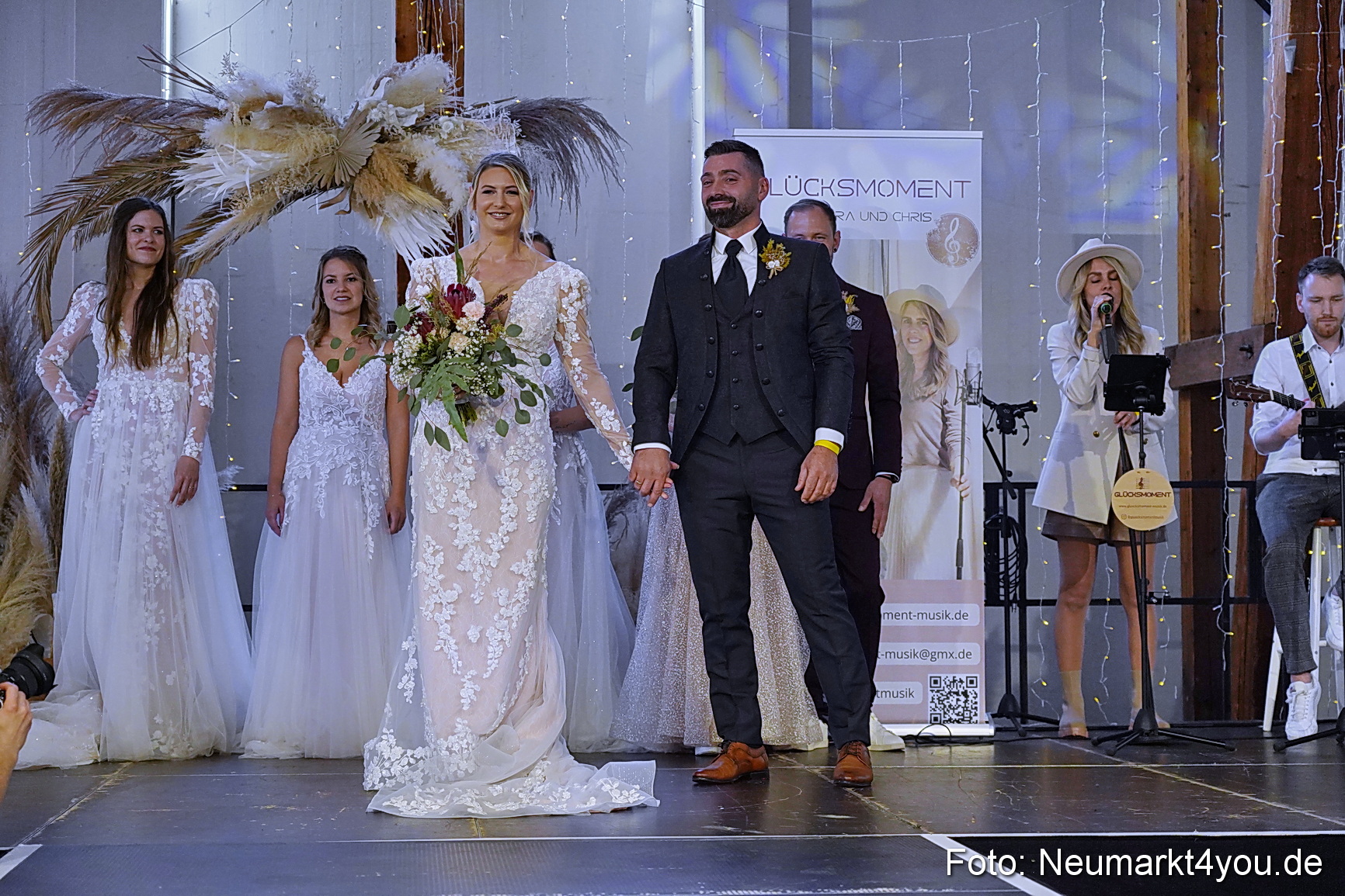 Neumarkt liebt Modenschau 2023 0049