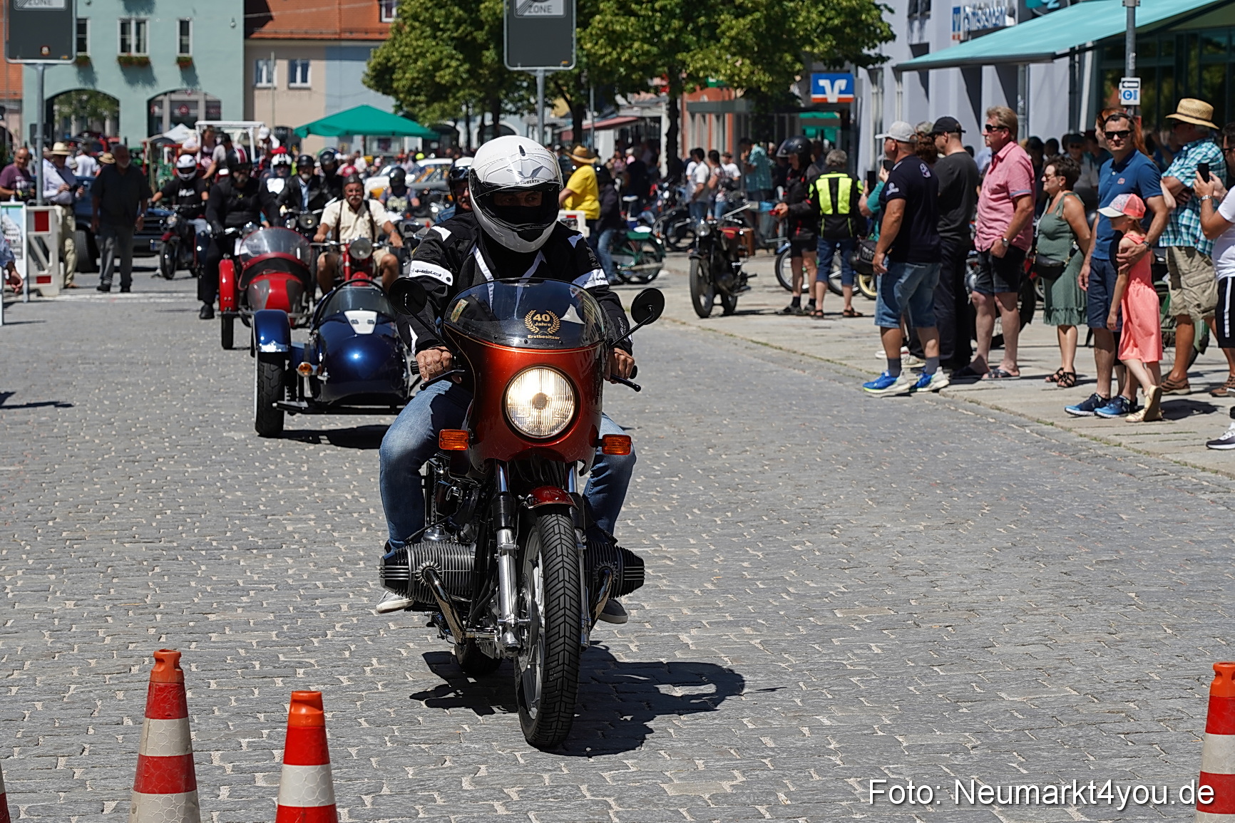 Oldtimertreffen Neumarkt Start der Ausfahrt 2023 0017