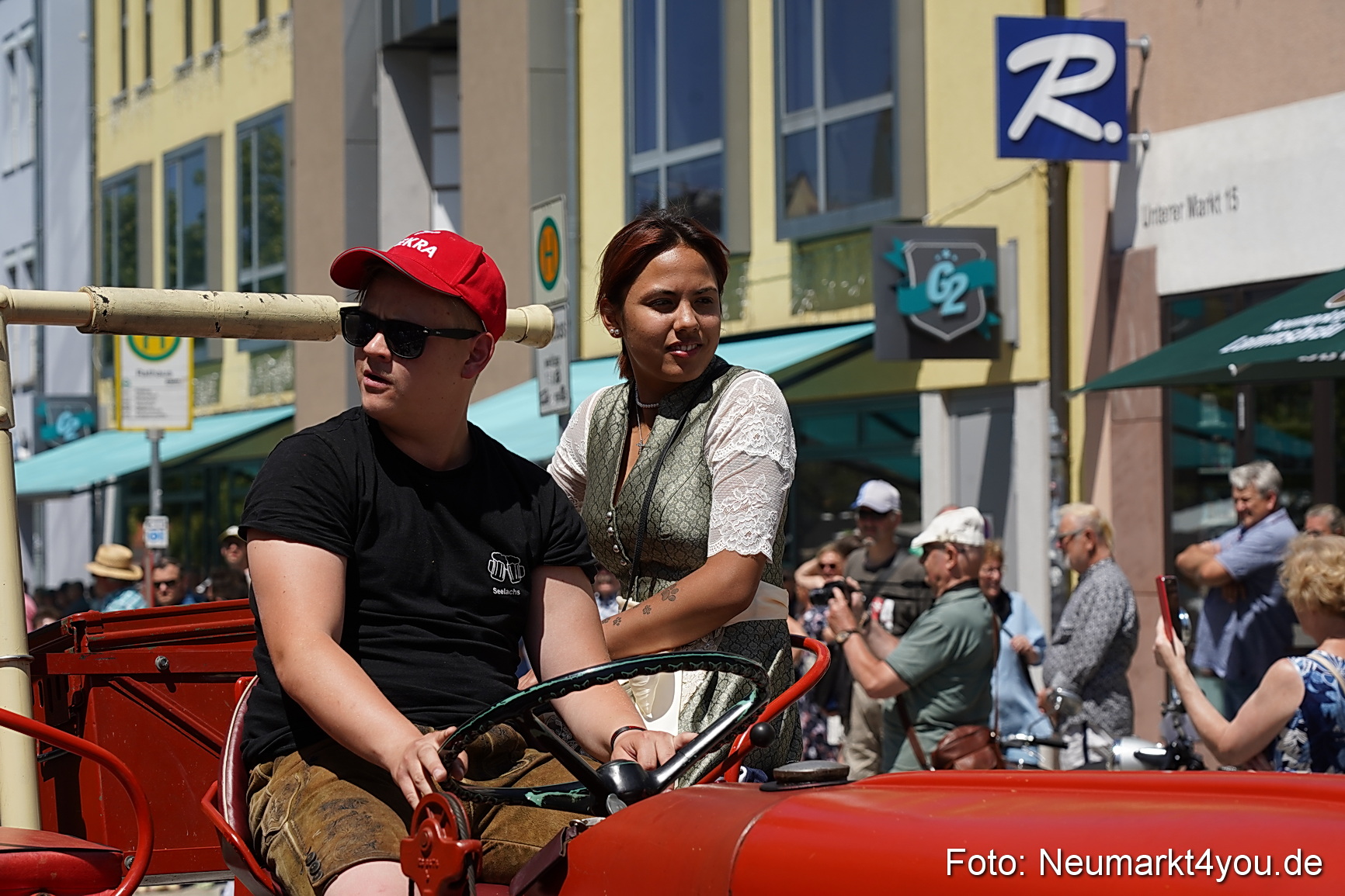 Oldtimertreffen Neumarkt Start der Ausfahrt 2023 0031