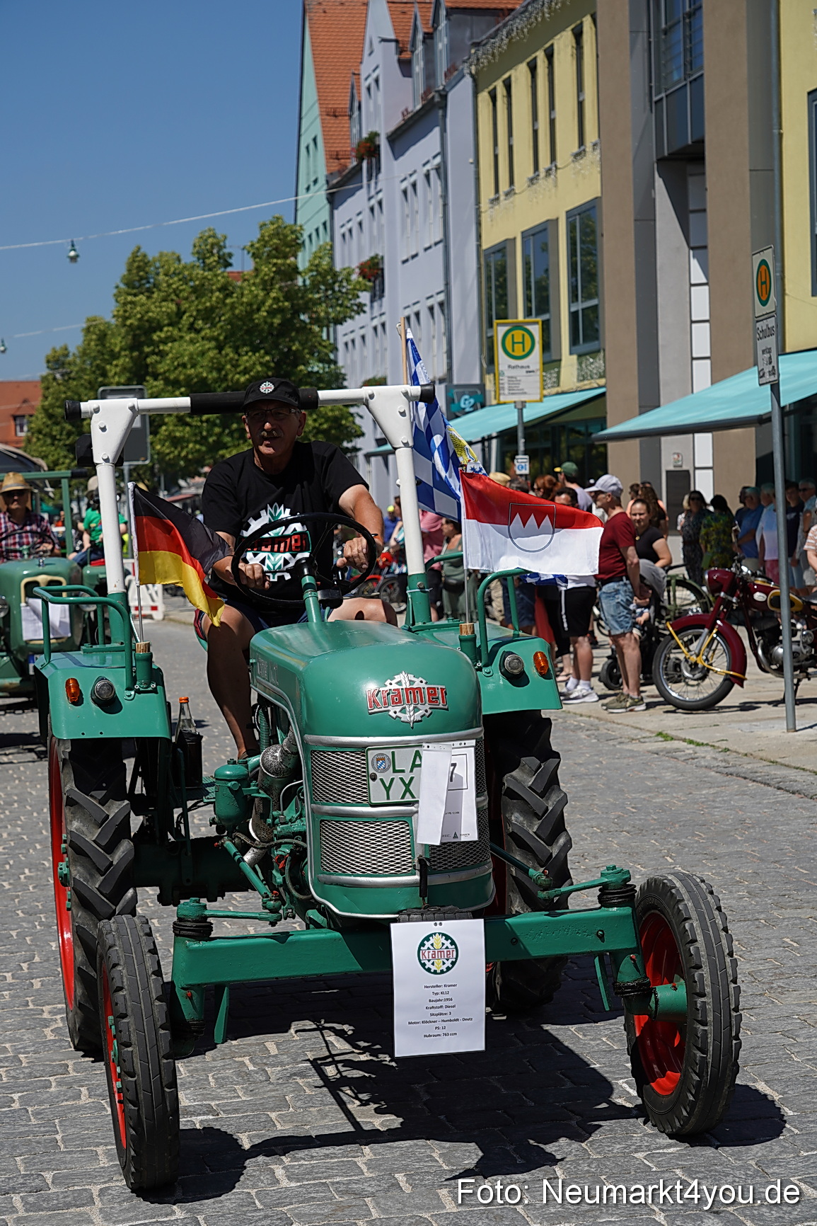 Oldtimertreffen Neumarkt Start der Ausfahrt 2023 0034