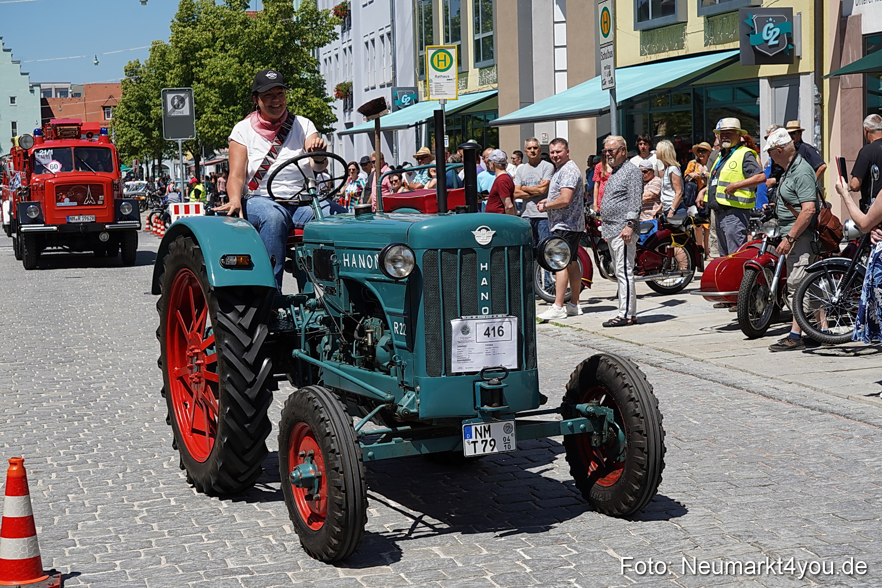 Oldtimertreffen Neumarkt Start der Ausfahrt 2023 0042