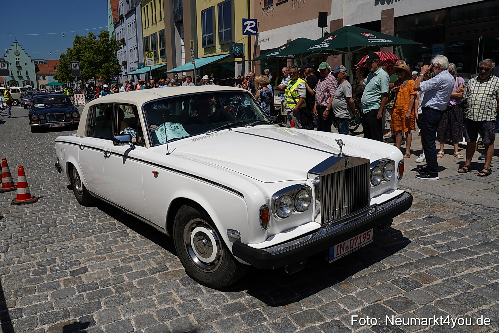Oldtimertreffen Neumarkt Start der Ausfahrt 2023 0049
