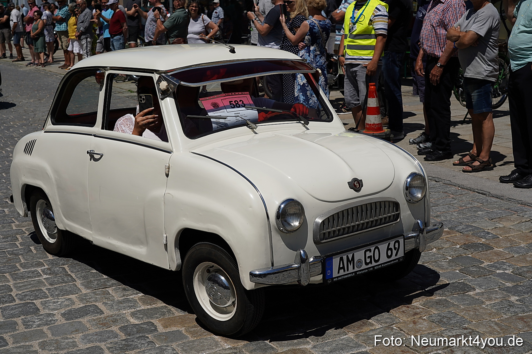 Oldtimertreffen Neumarkt Start der Ausfahrt 2023 0056