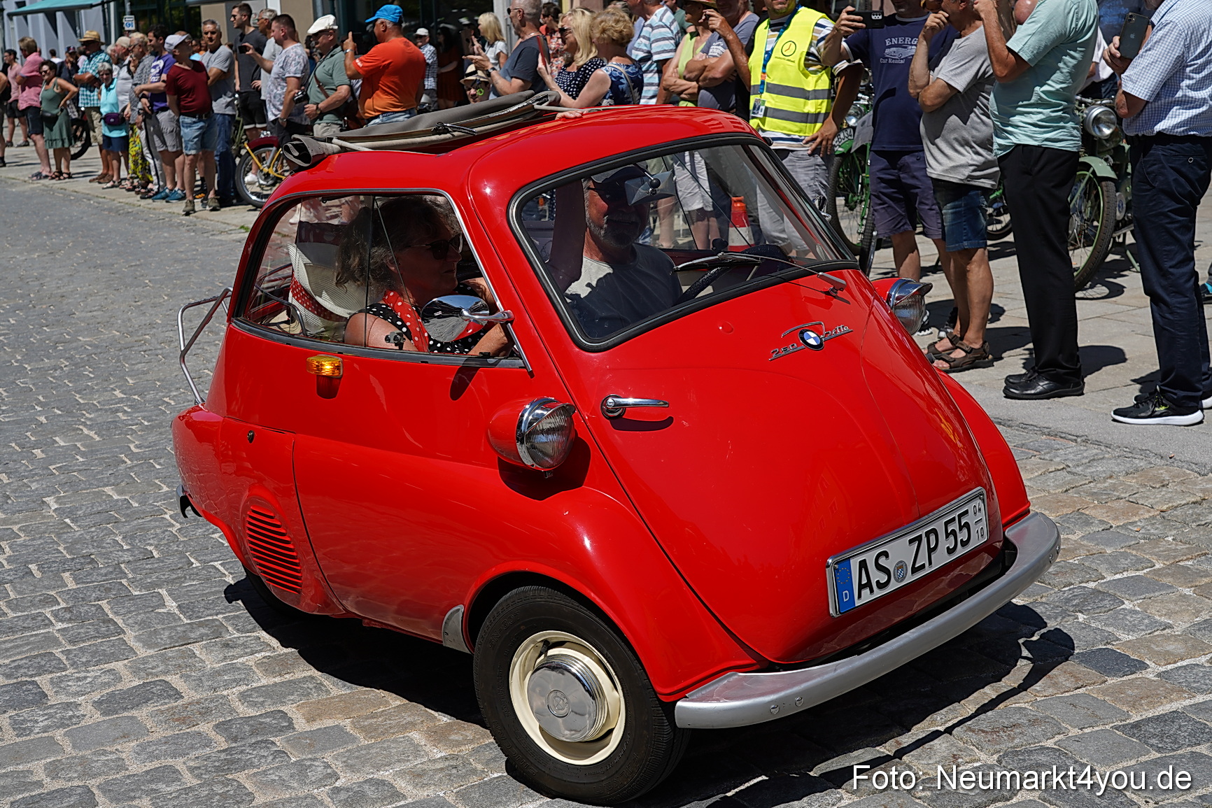 Oldtimertreffen Neumarkt Start der Ausfahrt 2023 0070