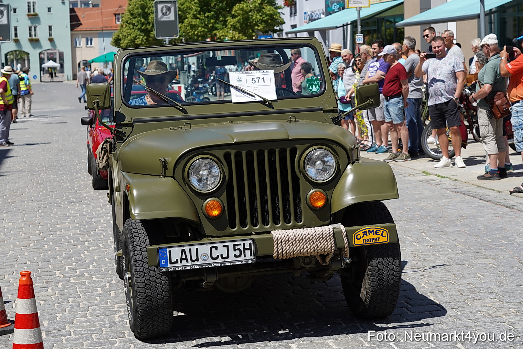 Oldtimertreffen Neumarkt Start der Ausfahrt 2023 0071