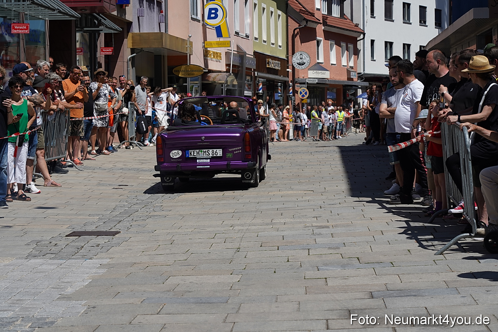 Oldtimertreffen Neumarkt Start der Ausfahrt 2023 0094
