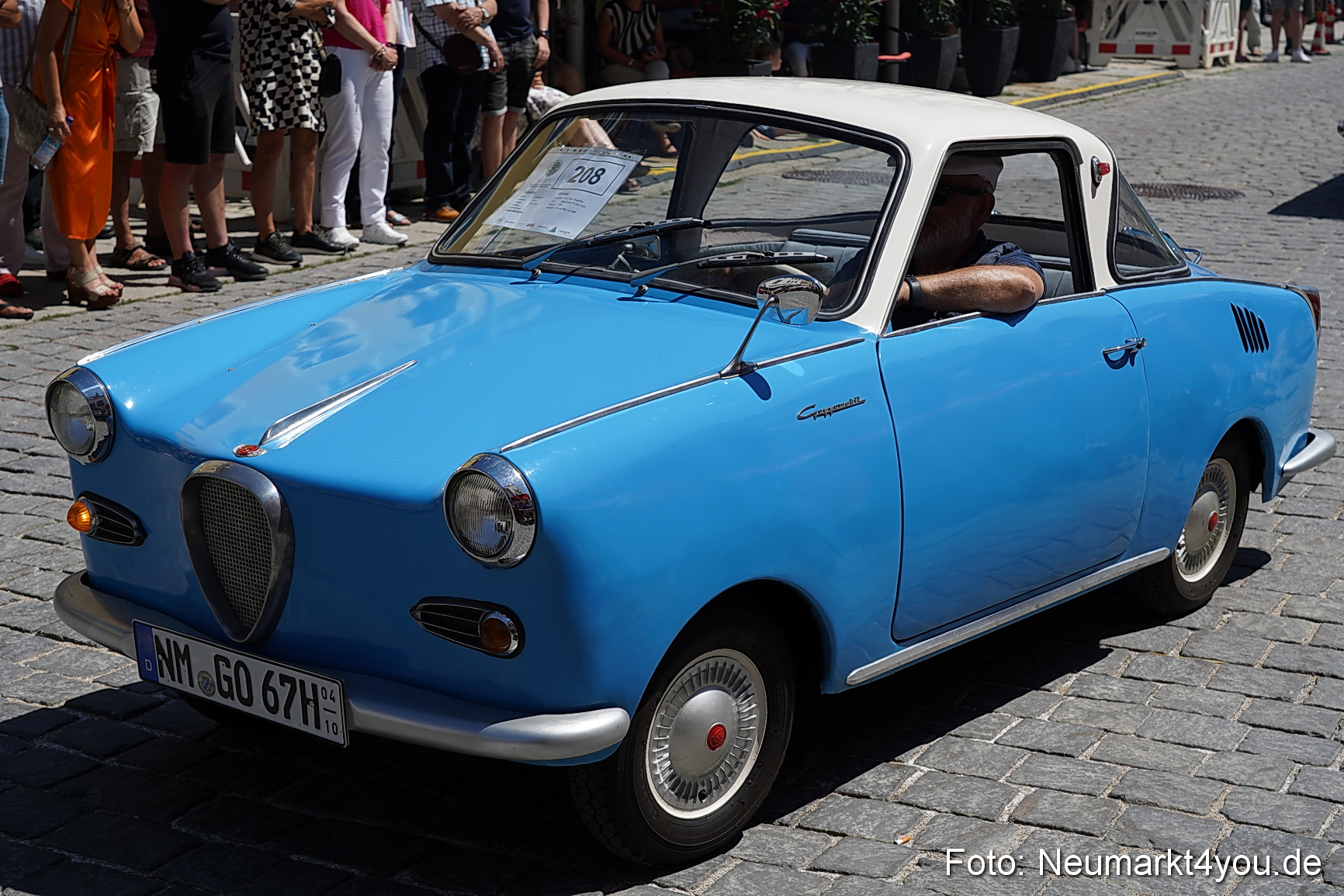 Oldtimertreffen Neumarkt Start der Ausfahrt 2023 0095