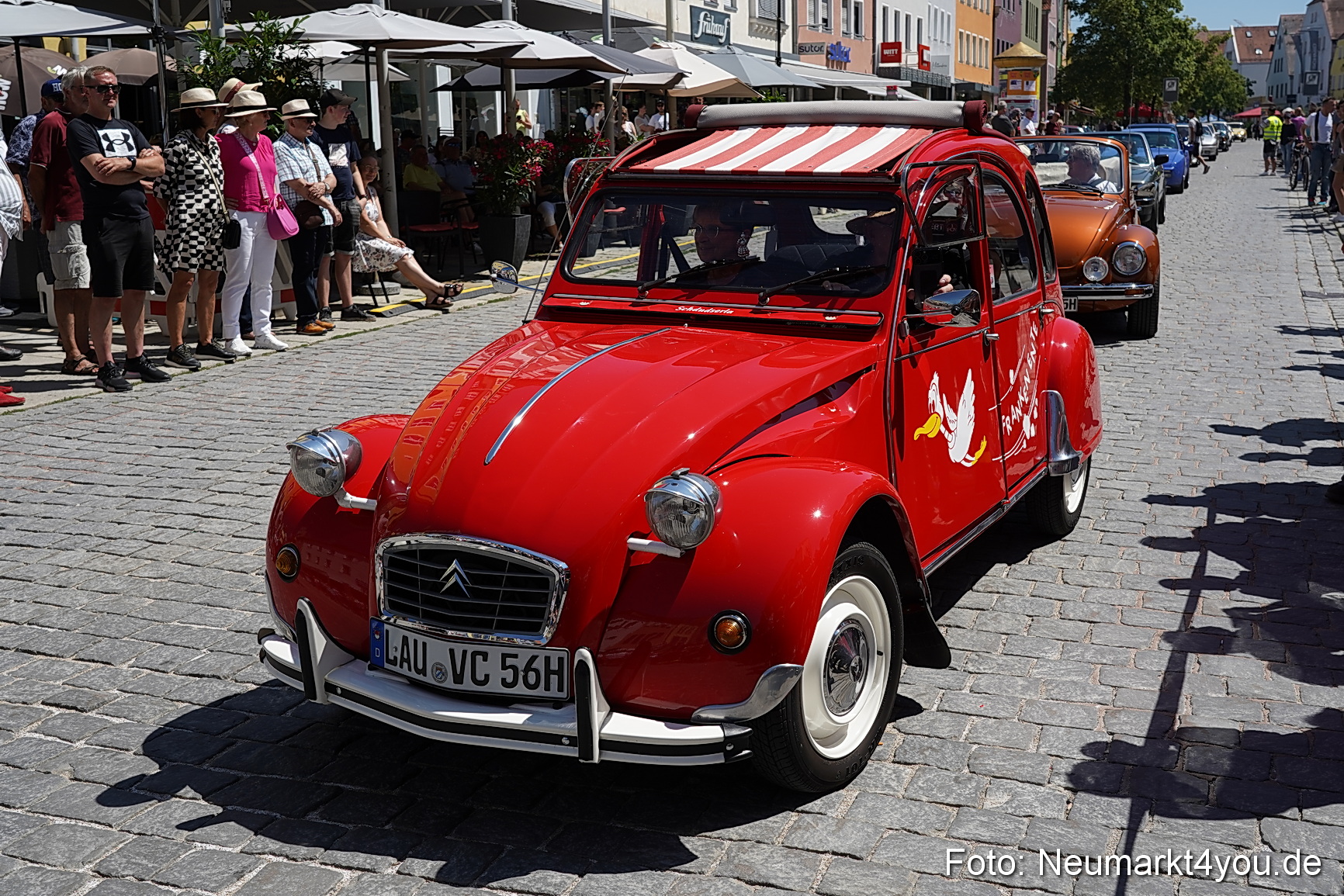 Oldtimertreffen Neumarkt Start der Ausfahrt 2023 0113