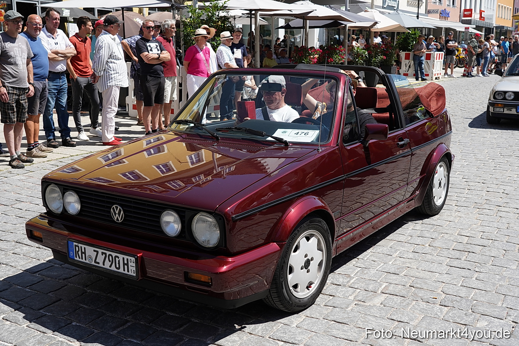 Oldtimertreffen Neumarkt Start der Ausfahrt 2023 0117