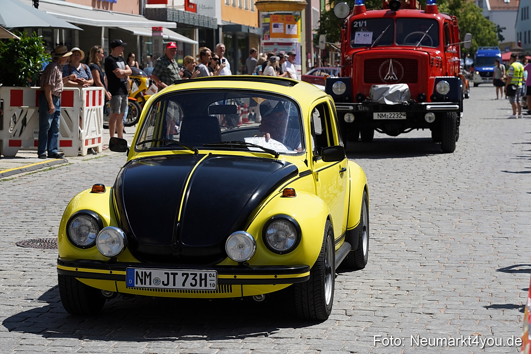 Oldtimertreffen Neumarkt Start der Ausfahrt 2023 0119
