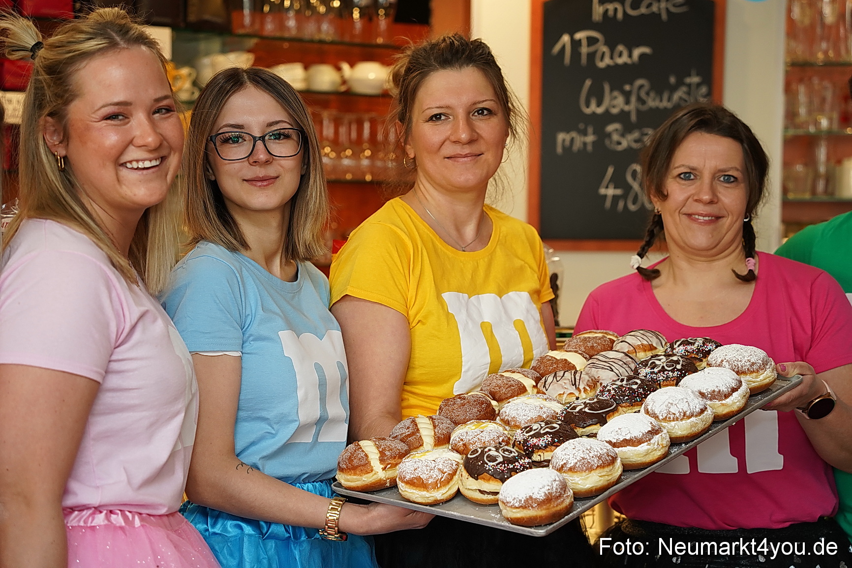 Weiberfasching Neumarkt 2023 0003