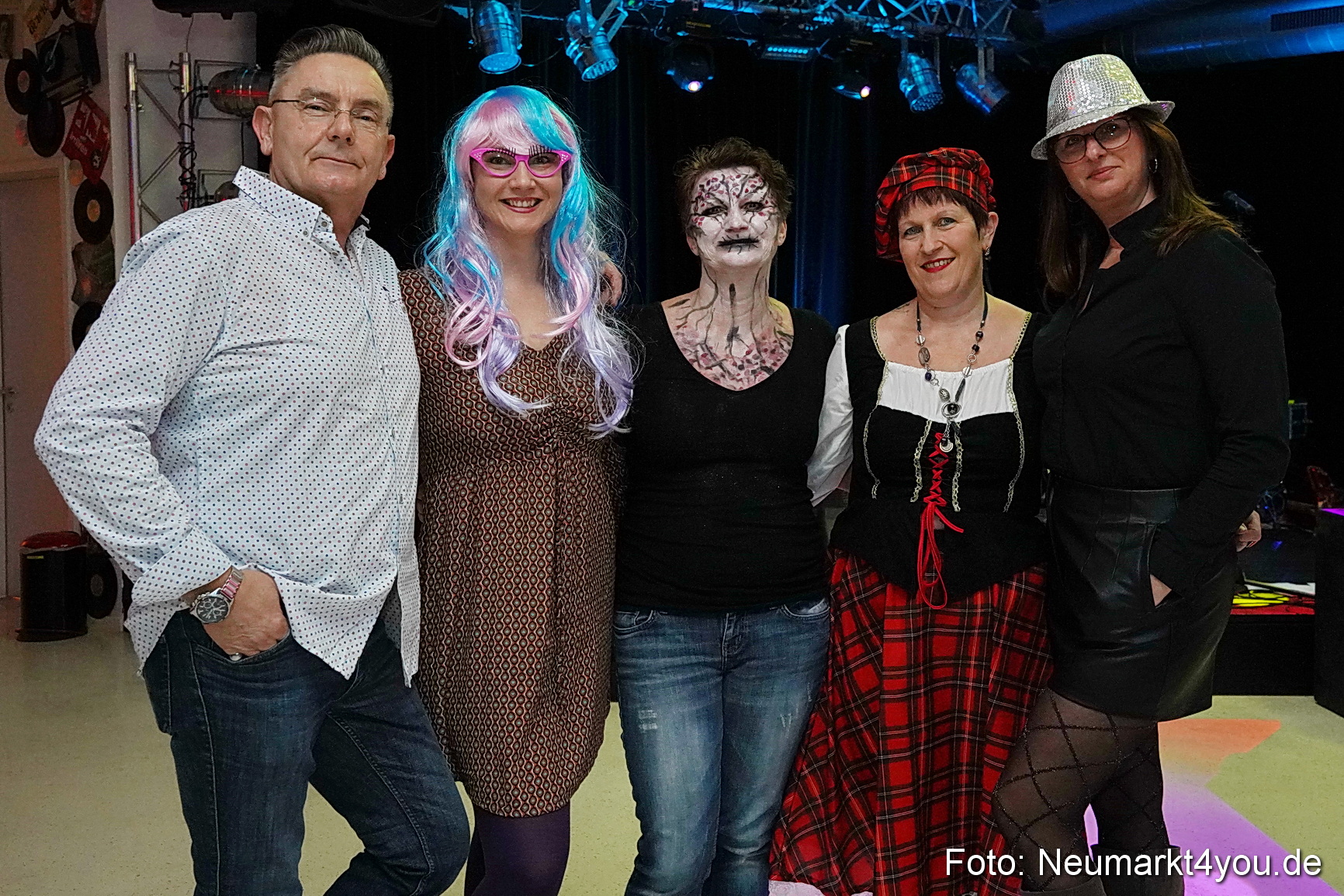 Weiberfasching Neumarkt 2023 0010