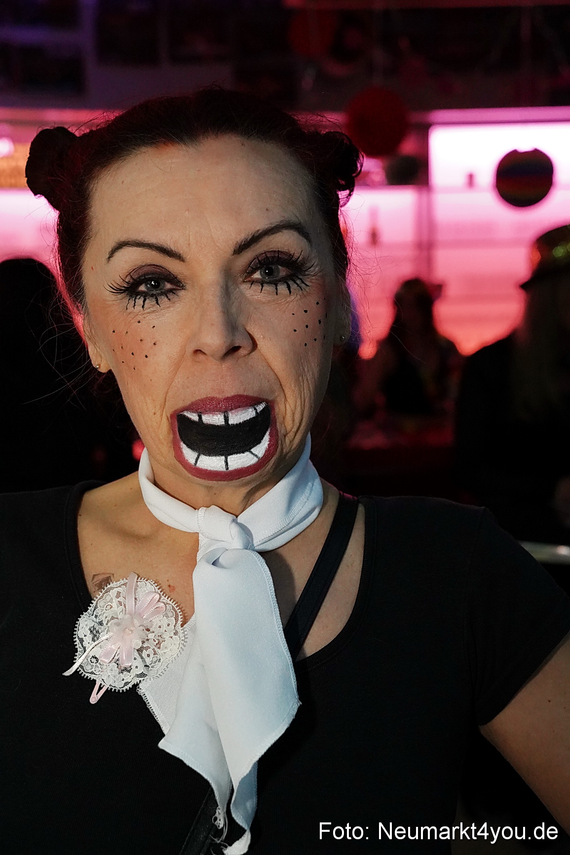 Weiberfasching Neumarkt 2023 0013