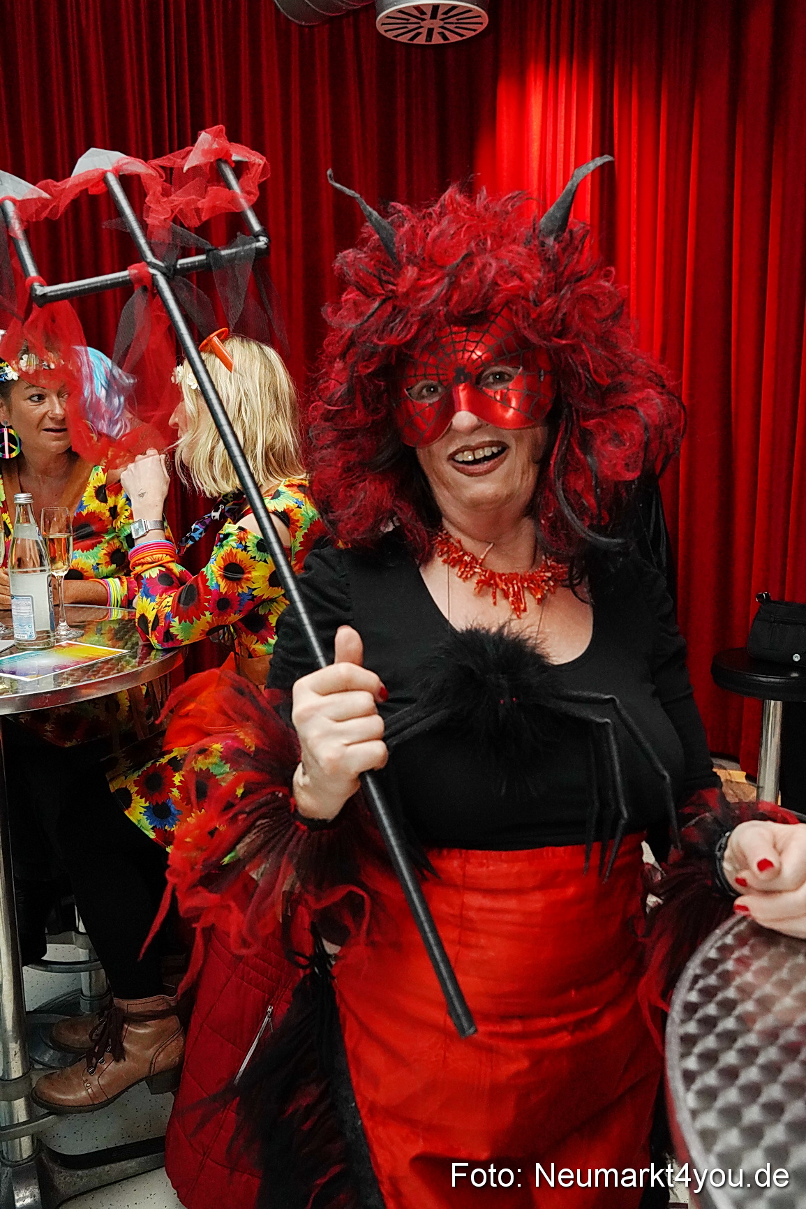 Weiberfasching Neumarkt 2023 0017