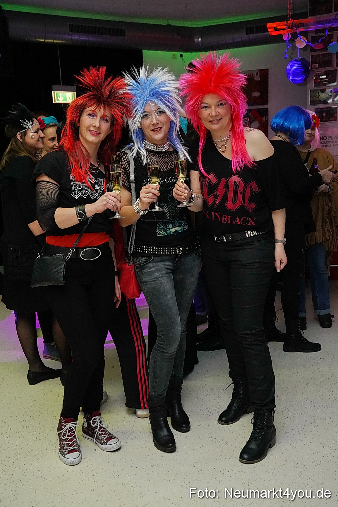 Weiberfasching Neumarkt 2023 0028