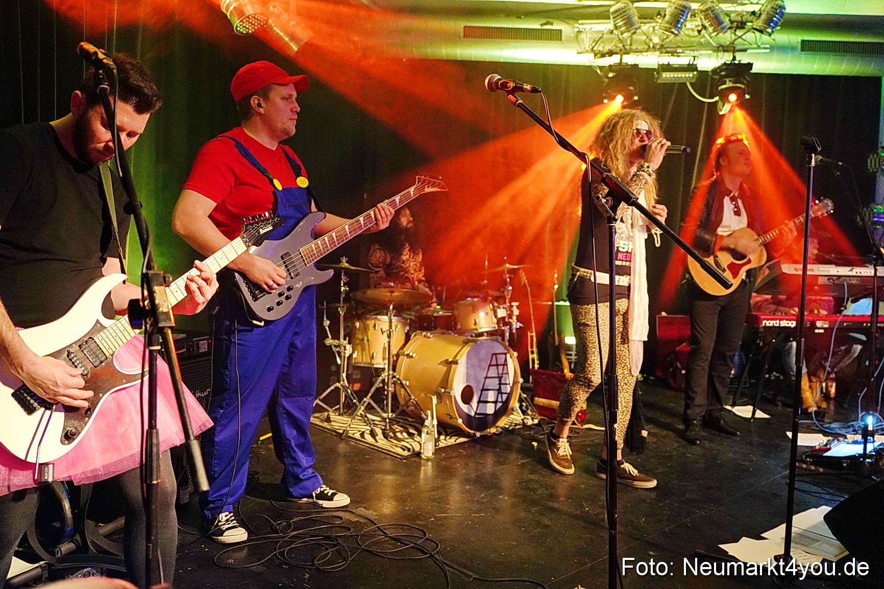 Weiberfasching Neumarkt 2023 0065