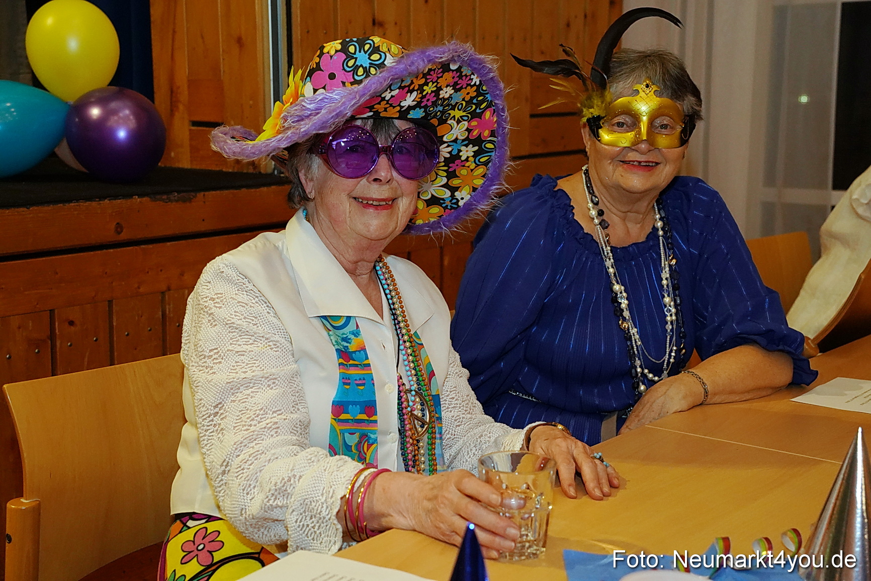 Weiberfasching Neumarkt 2023 0074