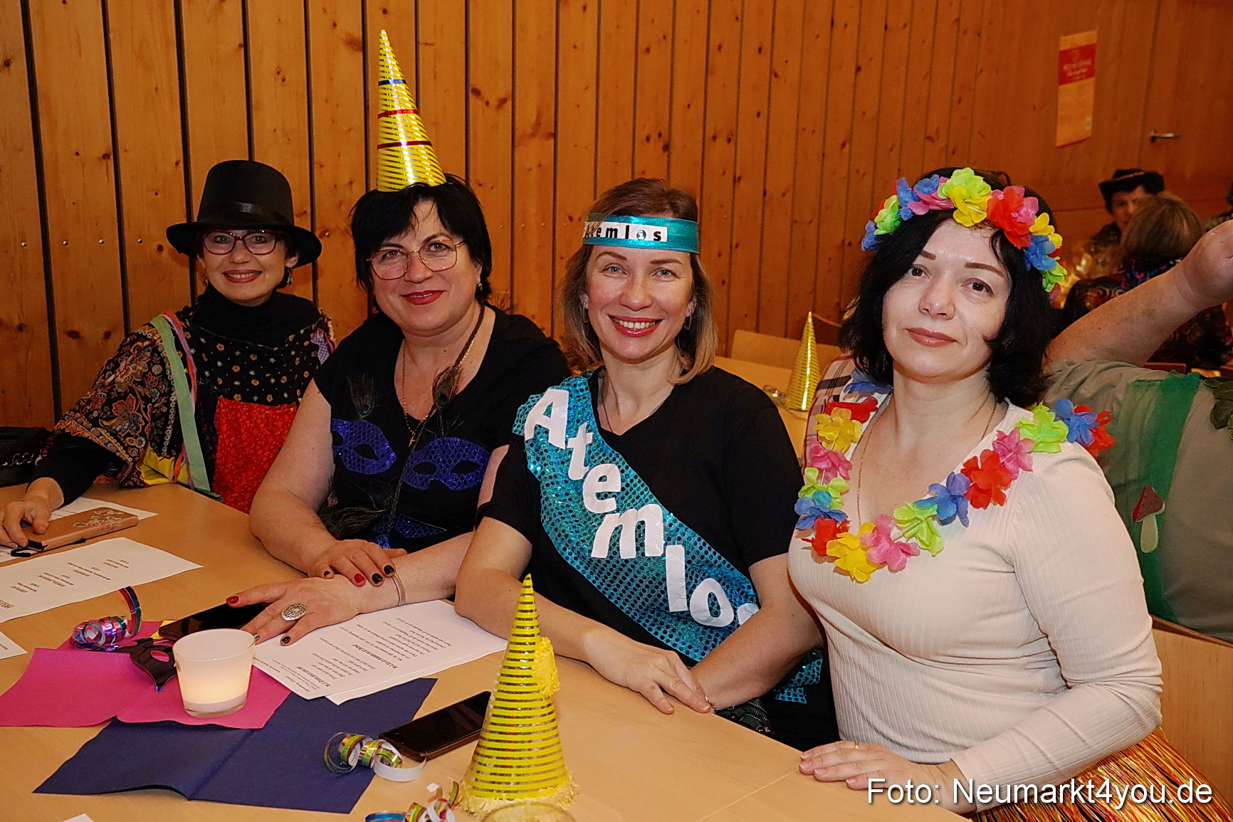 Weiberfasching Neumarkt 2023 0079