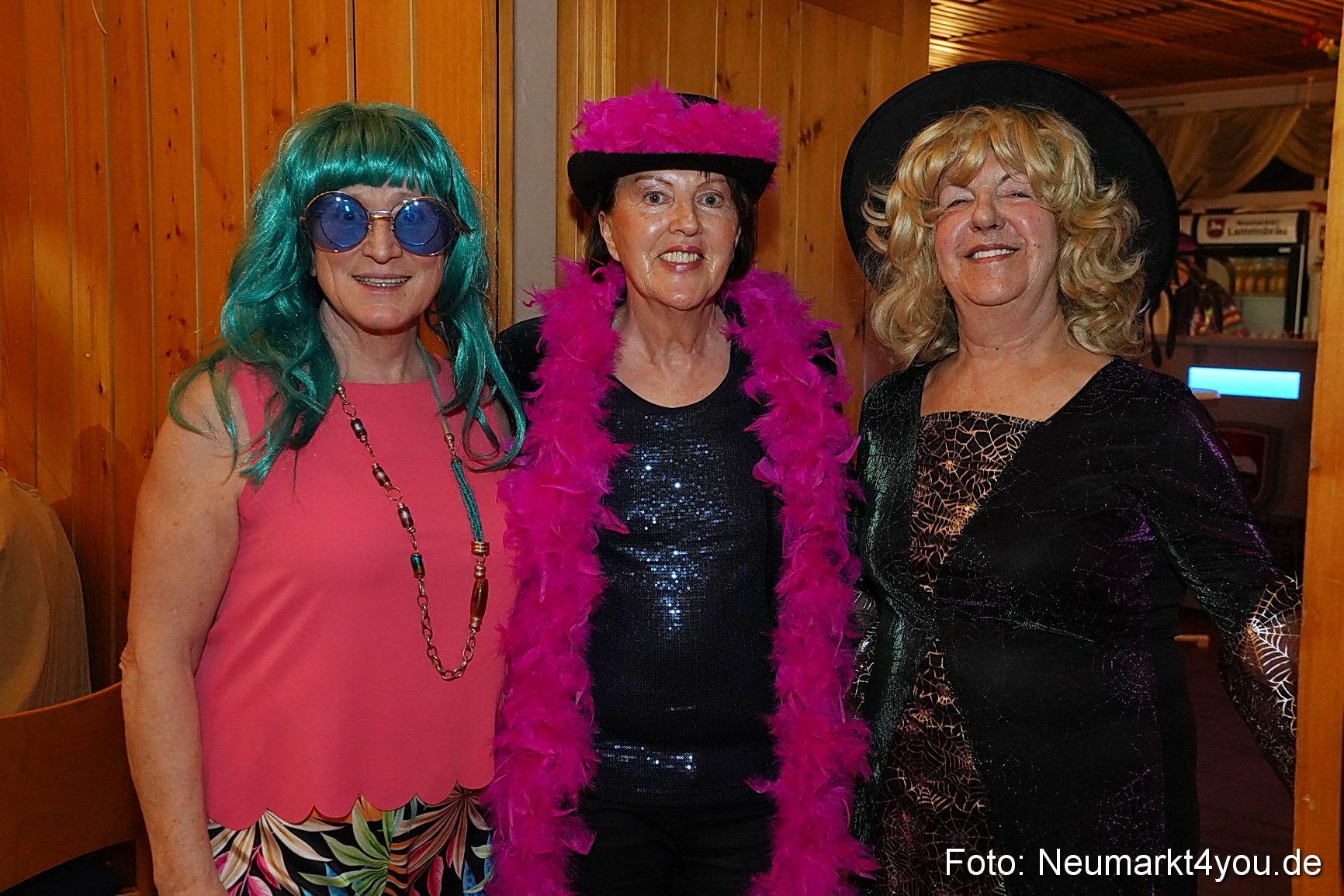 Weiberfasching Neumarkt 2023 0083