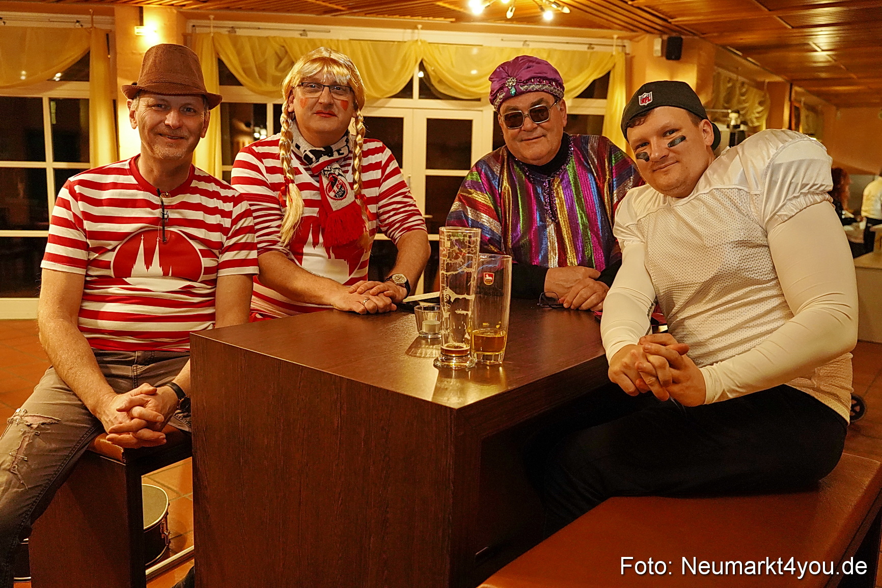 Weiberfasching Neumarkt 2023 0100