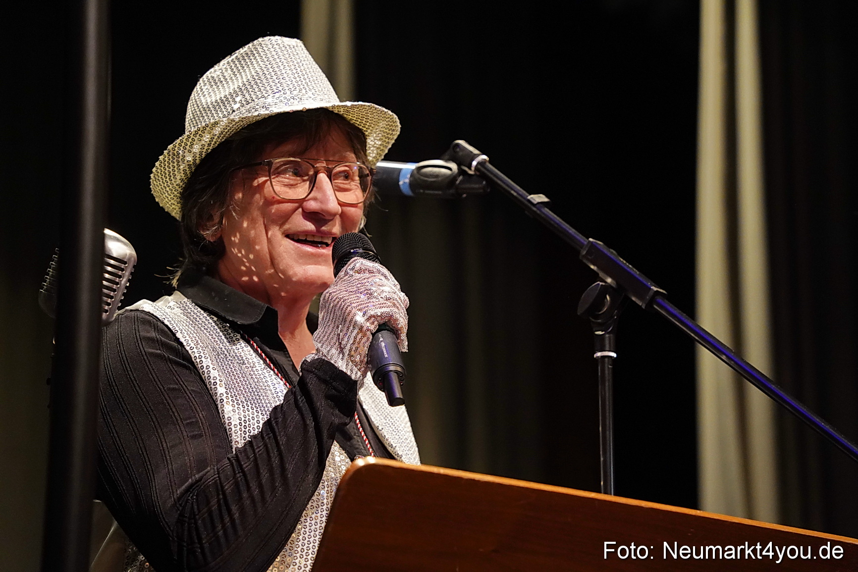 Weiberfasching Neumarkt 2023 0107